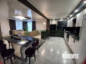 Дом 233м², 2-этажный, участок 5 сот.  