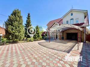 Дом 298м², 2-этажный, участок 8 сот.  