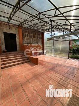 Дом 369м², 3-этажный, участок 10 сот.  