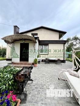 Дом 141м², 3-этажный, участок 8 сот.  