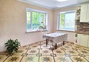 Дом 180м², 2-этажный, участок 9 сот.  