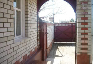 Дом 181м², 2-этажный, участок 10 сот.  