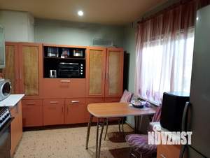 Дом 153м², 2-этажный, участок 3 сот.  
