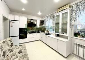 Дом 171м&sup2;, 2-этажный, участок 15 сот.  