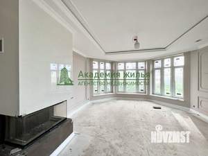 Дом 361м², 2-этажный, участок 10 сот.  