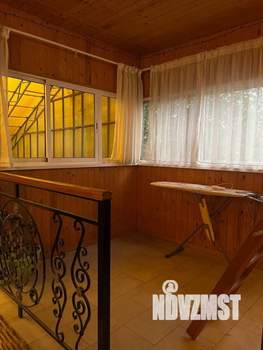 Дом 300м&sup2;, 4-этажный, участок 6 сот.  