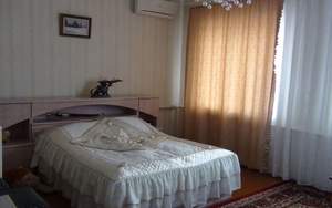 Дом 272м², 3-этажный, участок 15 сот.  