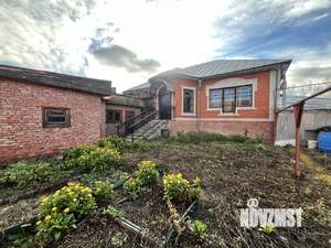 Дом 183м&sup2;, 2-этажный, участок 6 сот.  