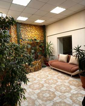 Дом 440м², 3-этажный, участок 7 сот.  