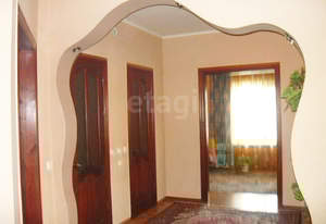 Дом 181м², 2-этажный, участок 10 сот.  