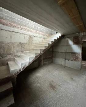 Дом 208м&sup2;, 2-этажный, участок 10 сот.  