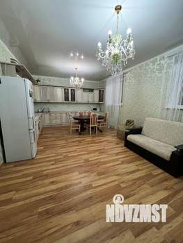 Дом 360м², 3-этажный, участок 10 сот.  
