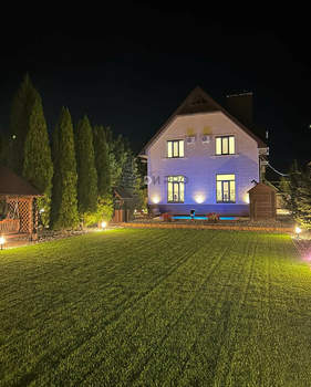 Дом 247м², 3-этажный, участок 14 сот.  