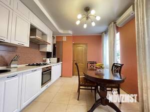 Дом 140м², 2-этажный, участок 5 сот.  