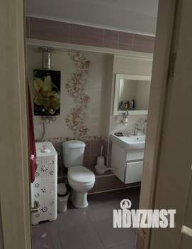 Дом 100м&sup2;, 2-этажный, участок 1 сот.  