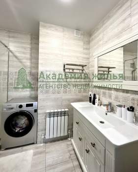 Дом 171м&sup2;, 2-этажный, участок 15 сот.  