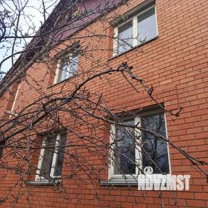 Дом 182м², 2-этажный, участок 9 сот.  