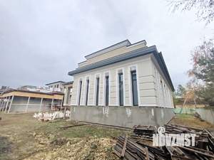 Дом 1083м², 3-этажный, участок 15 сот.  