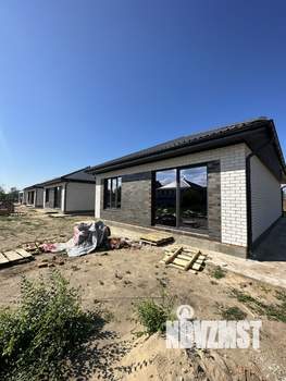 Дом 100м&sup2;, 1-этажный, участок 6 сот.  