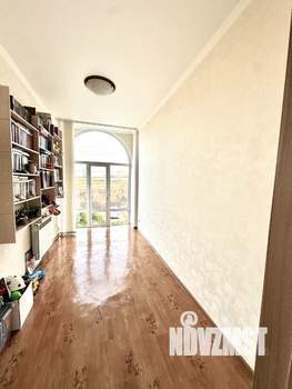 Дом 187м&sup2;, 2-этажный, участок 5 сот.  