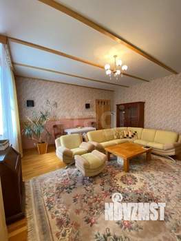 Дом 369м², 3-этажный, участок 10 сот.  