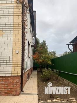 Дом 300м&sup2;, 4-этажный, участок 6 сот.  