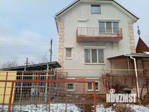 Дом 302м², 3-этажный, участок 10 сот.  