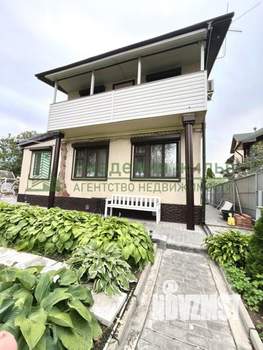 Дом 141м², 3-этажный, участок 8 сот.  