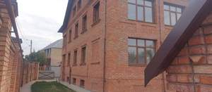 Дом 700м², 3-этажный, участок 100 сот.  