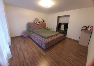 Дом 233м², 2-этажный, участок 5 сот.  