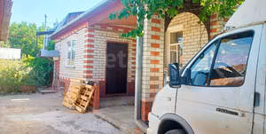 Дом 181м², 2-этажный, участок 10 сот.  