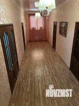 Дом 360м&sup2;, 3-этажный, участок 10 сот.  