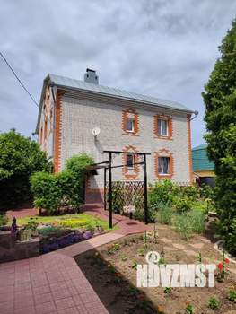 Дом 369м², 3-этажный, участок 10 сот.  