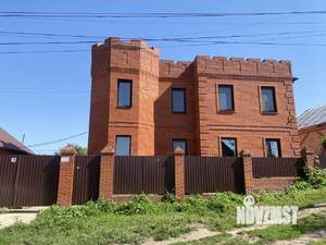 Дом 200м², 2-этажный, участок 8 сот.  