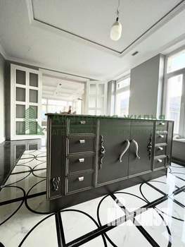 Дом 361м&sup2;, 2-этажный, участок 10 сот.  