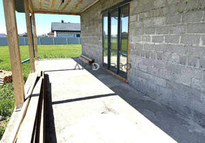 Дом 106м&sup2;, 1-этажный, участок 6 сот.  