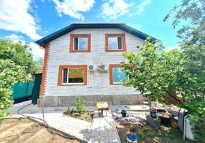 Дом 180м², 2-этажный, участок 9 сот.  