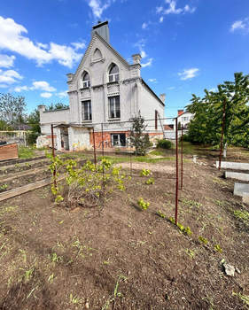 Дом 214м², 3-этажный, участок 9 сот.  