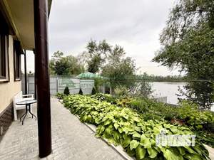 Дом 141м², 3-этажный, участок 8 сот.  