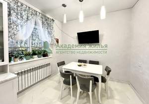 Дом 171м², 2-этажный, участок 15 сот.  