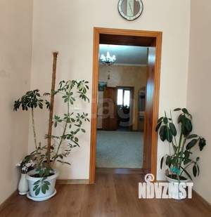 Дом 300м&sup2;, 2-этажный, участок 9 сот.  