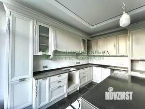 Дом 361м², 2-этажный, участок 10 сот.  