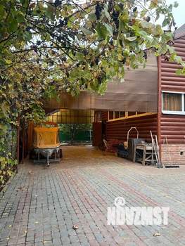 Дом 300м&sup2;, 4-этажный, участок 6 сот.  