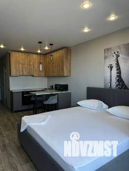 Студия квартира, посуточно, 32м2, 7/25 этаж