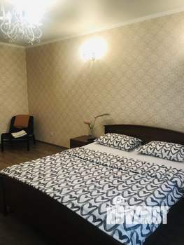 1-к квартира, посуточно, 40м2, 3/10 этаж