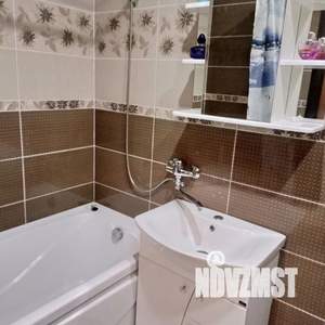 1-к квартира, посуточно, 42м2, 6/10 этаж