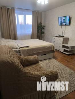 1-к квартира, посуточно, 43м2, 4/10 этаж