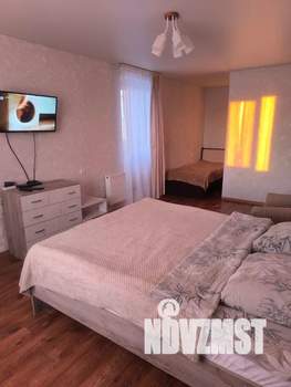 1-к квартира, посуточно, 43м2, 4/10 этаж