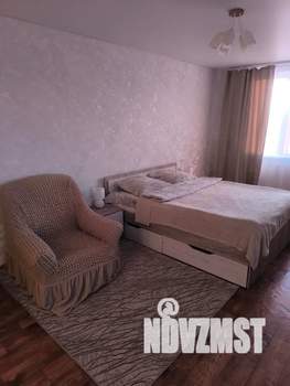 1-к квартира, посуточно, 43м2, 4/10 этаж