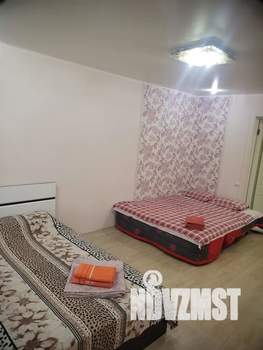 1-к квартира, посуточно, 42м2, 1/10 этаж